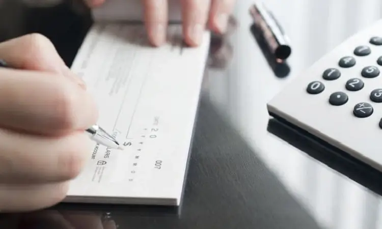 برگشت خوردن چک باعث ایجاد سوء اثر در کارنامه مالی شما می‌شود.